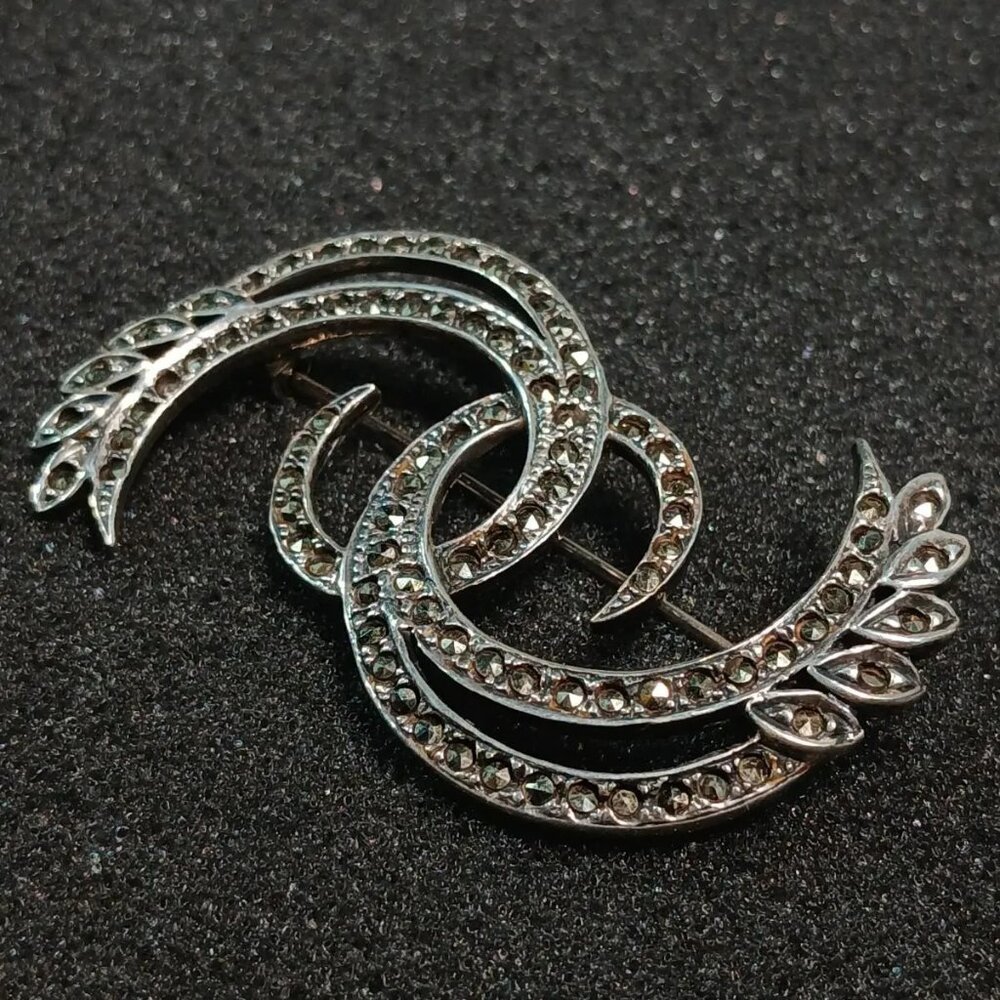 925 Sterling Marcasite Brooch Leaf Swirl Art Deco Vintage Pin 12.3g